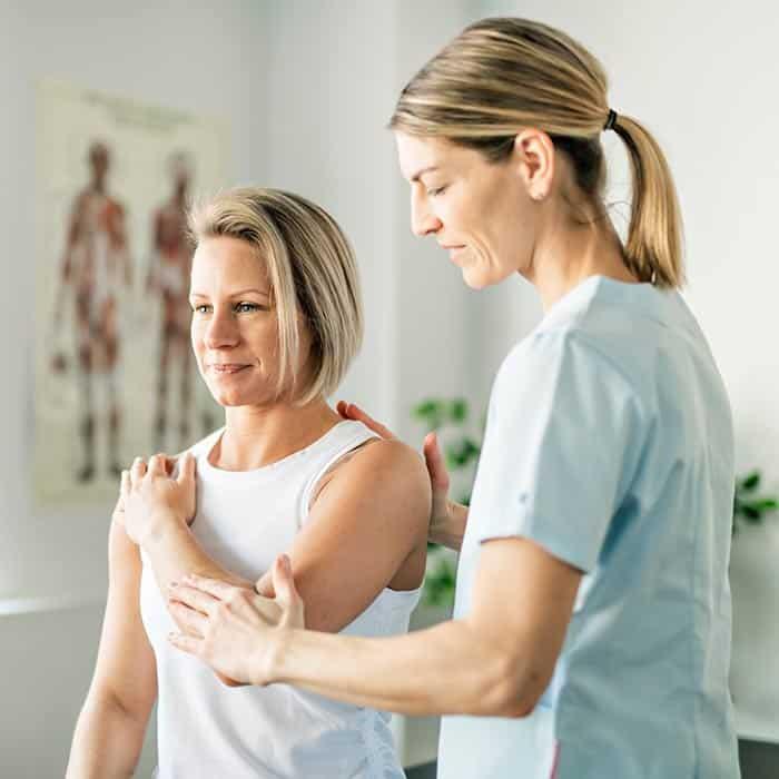 Ergonomische Arbeitsplatzberatung durch Physio Münchenstein
